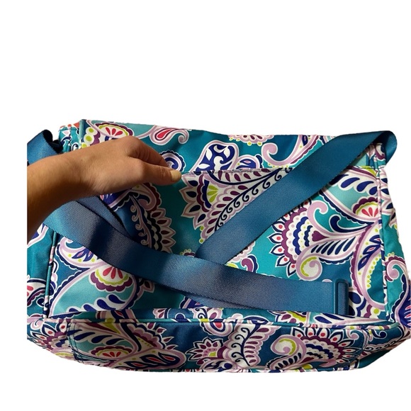 Vera Bradley Waikiki Paisley Print Laptop Messenger Bag - Picture 8 of 9